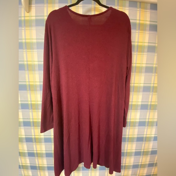 Burgundy color scoop neck long sleeve dress - Picture 2 of 4